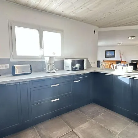 Ba000-17f 4 Pieces - 6 Couchages Barbatre فيلة *